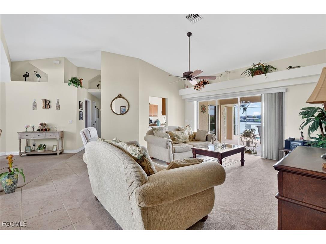 3318 SW 2nd Street Cape Coral FL 33991 2025006193 image2