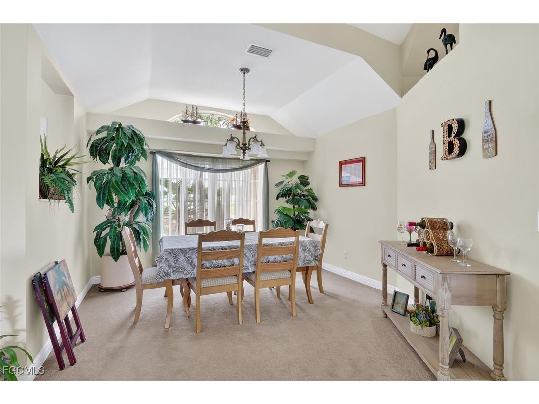 3318 SW 2nd Street Cape Coral FL 33991 2025006193 image4