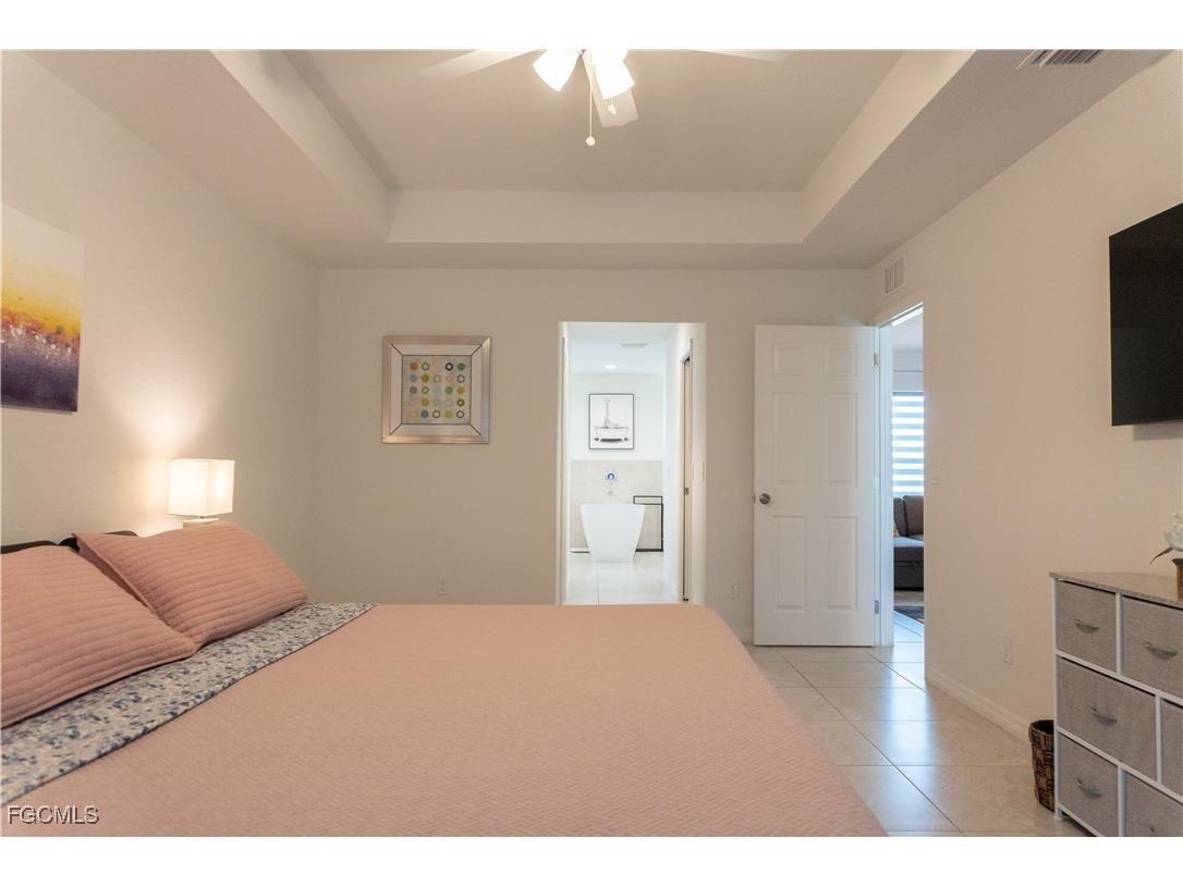 3318 SW 8th Place Cape Coral FL 33914 2026000263 image13