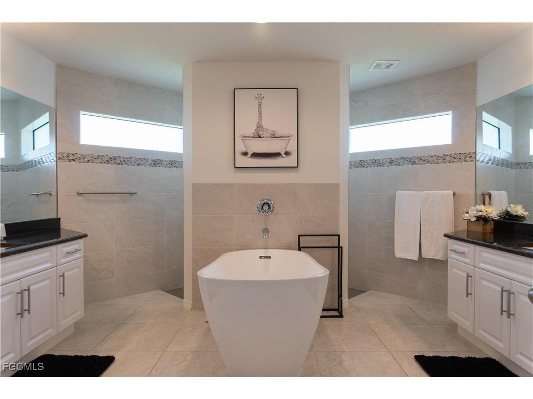 3318 SW 8th Place Cape Coral FL 33914 2026000263 image14
