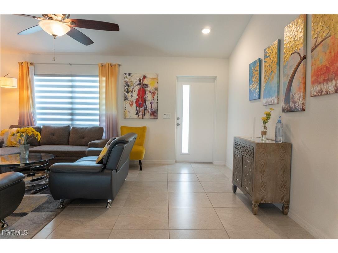 3318 SW 8th Place Cape Coral FL 33914 2026000263 image4