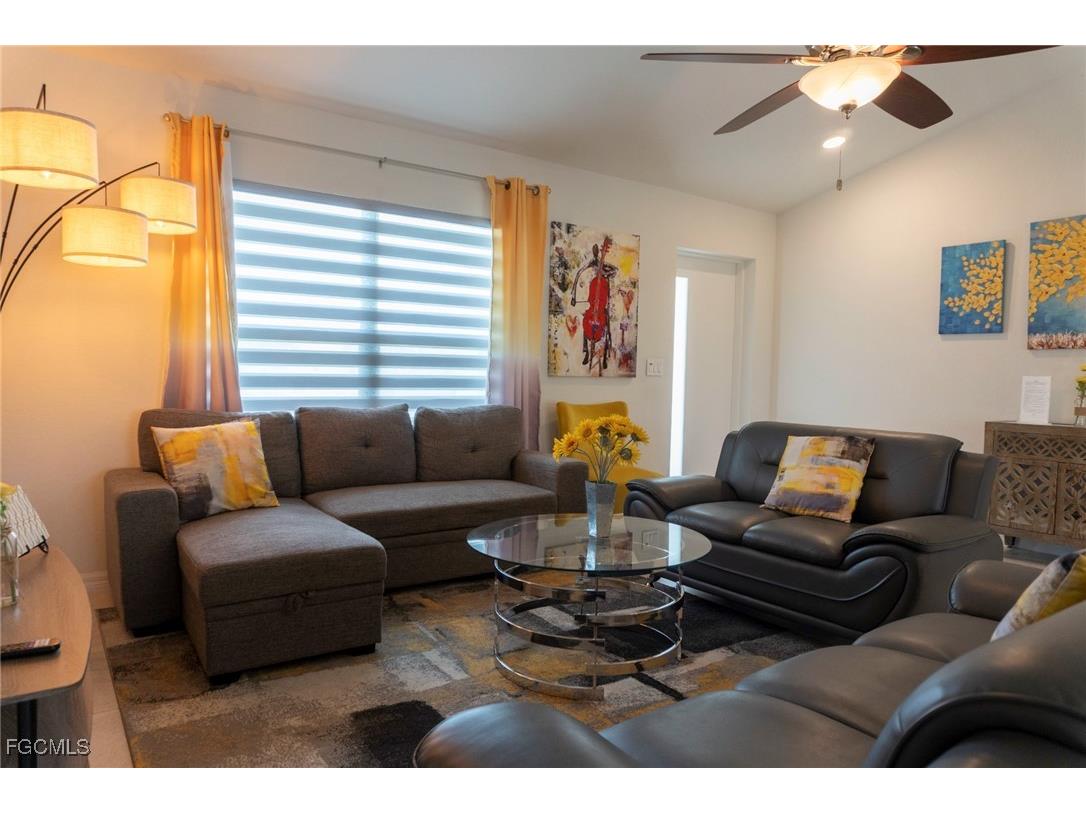 3318 SW 8th Place Cape Coral FL 33914 2026000263 image7