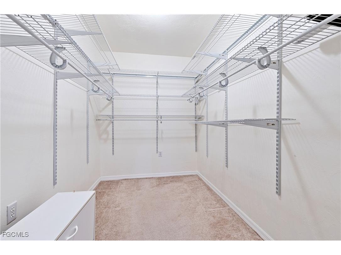 3319 Clubview Drive North Fort Myers FL 33917 2025013628 image17