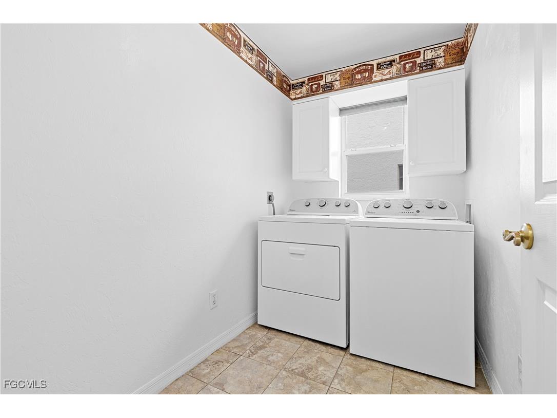 3319 Clubview Drive North Fort Myers FL 33917 2025013628 image22