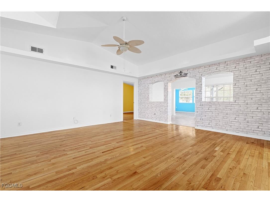 3319 Clubview Drive North Fort Myers FL 33917 2025013628 image6