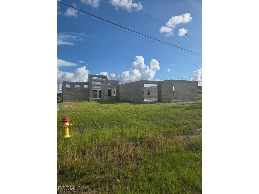 3319 NW 1st Terrace Cape Coral FL 33993 2025006807 image1