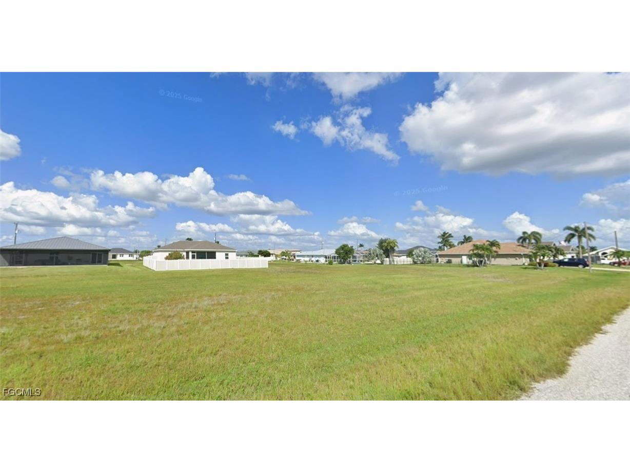 3319 NW 4th Street Cape Coral FL 33993 2025022546 image2