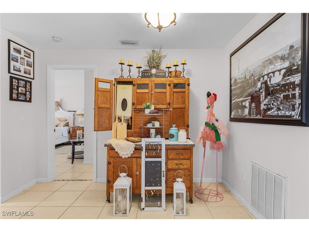 3319 Surfside Boulevard Cape Coral FL 33914 225026887 image6