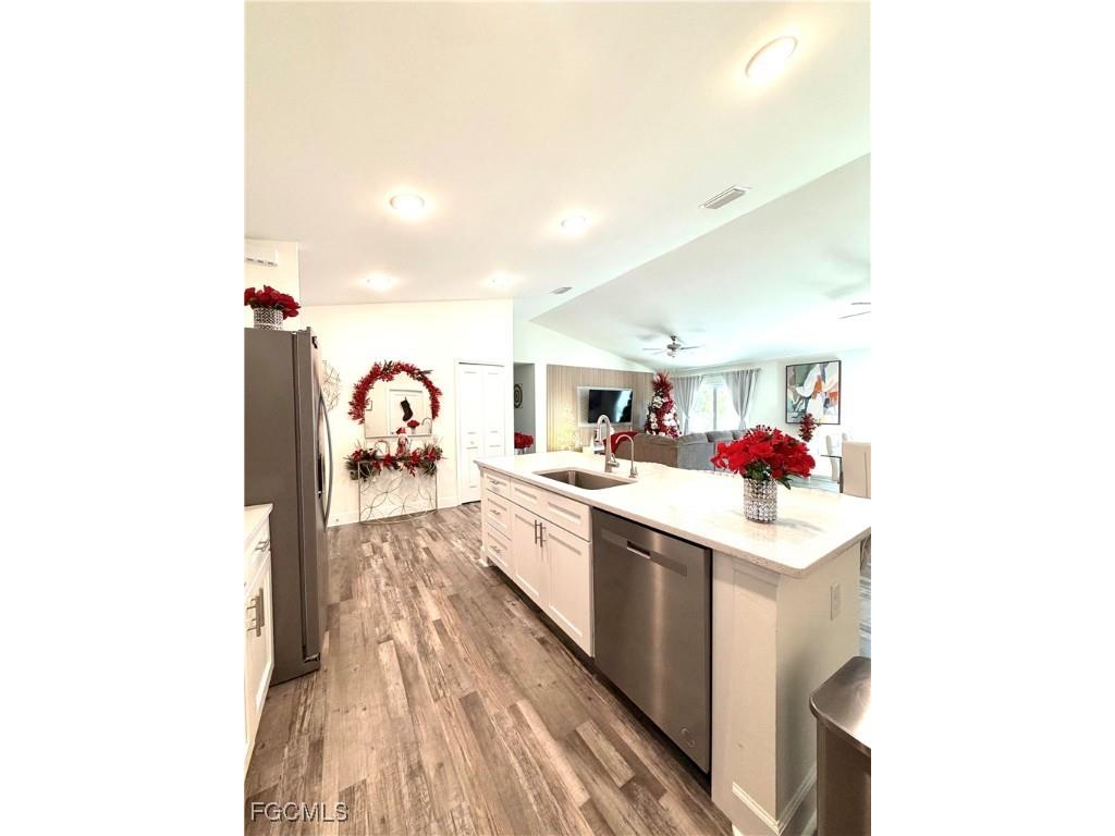 332 NW 19th Street Cape Coral FL 33993 2025026372 image13