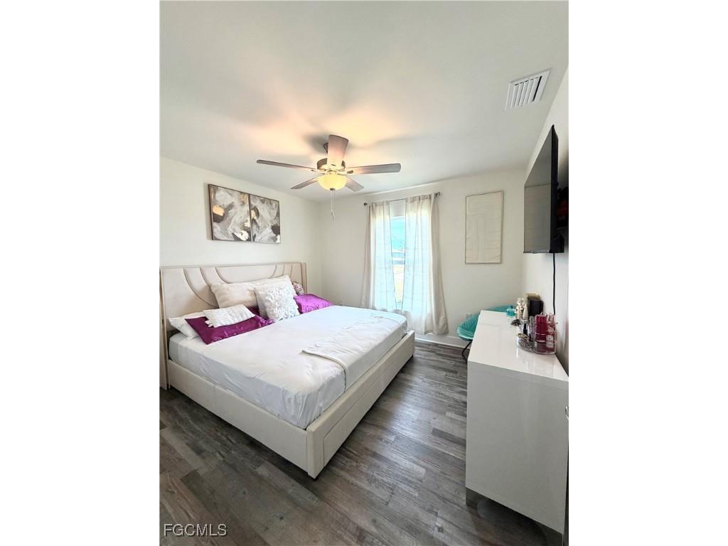 332 NW 19th Street Cape Coral FL 33993 2025026372 image17