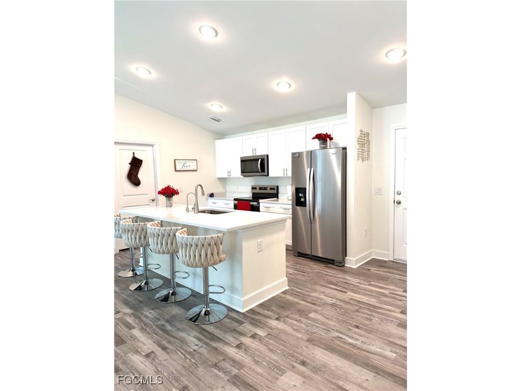 332 NW 19th Street Cape Coral FL 33993 2025026372 image7