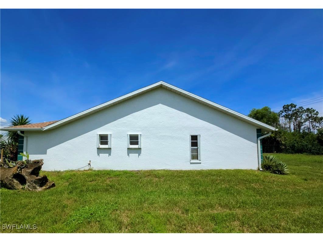 3320 Sabal Springs Boulevard North Fort Myers FL 33917 225063433 image22