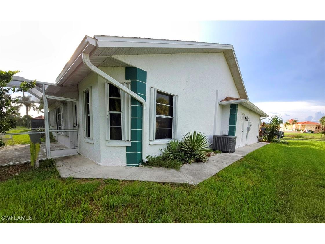 3320 Sabal Springs Boulevard North Fort Myers FL 33917 225063433 image4