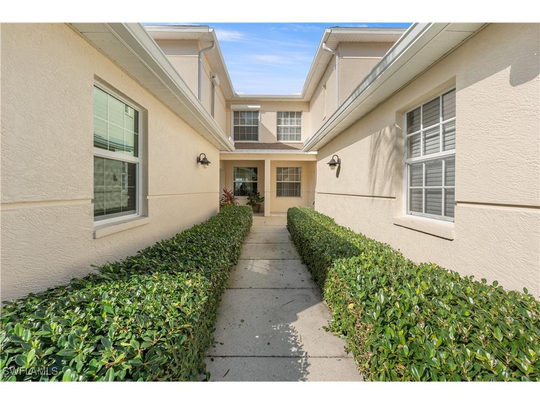 3320 W Crown Pointe Boulevard #102 Naples FL 34112 225081246 image1