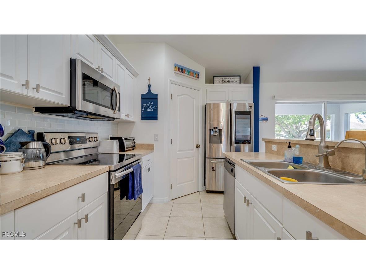 3322 NW 5th Terrace Cape Coral FL 33993 2025020327 image16