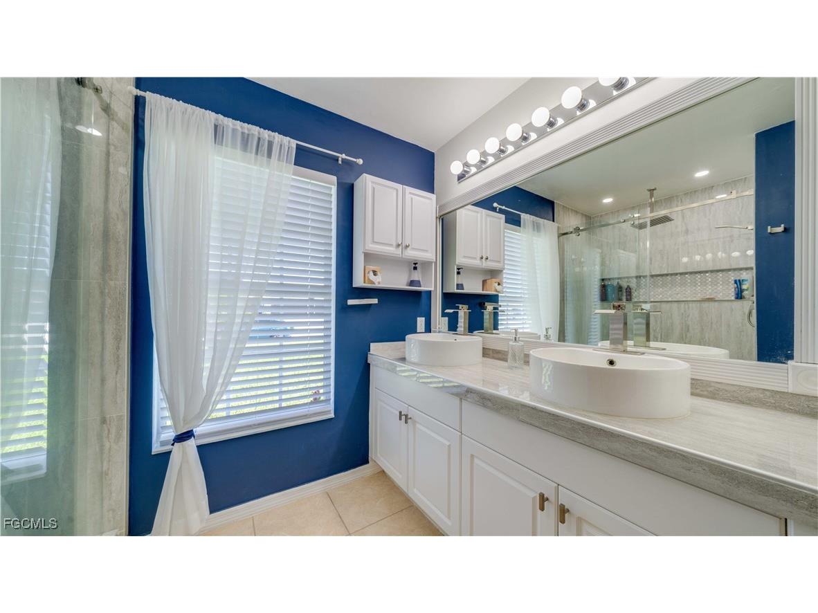 3322 NW 5th Terrace Cape Coral FL 33993 2025020327 image31