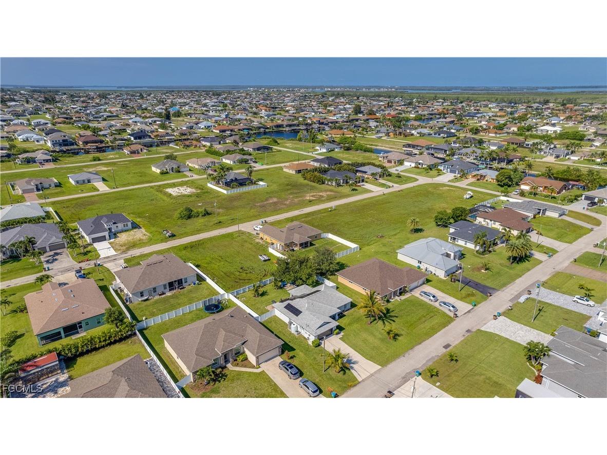 3322 NW 5th Terrace Cape Coral FL 33993 2025020327 image43