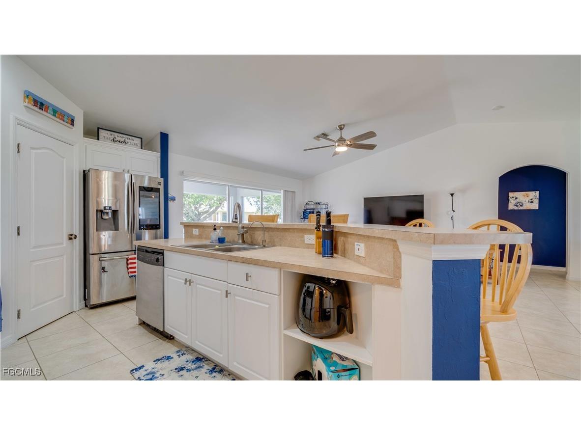 3322 NW 5th Terrace Cape Coral FL 33993 2025020327 image6