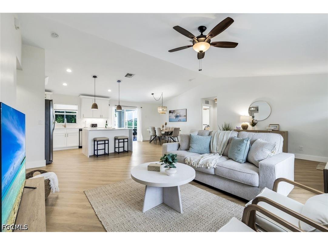 3322 Oasis Boulevard Cape Coral FL 33914 2026018803 image12