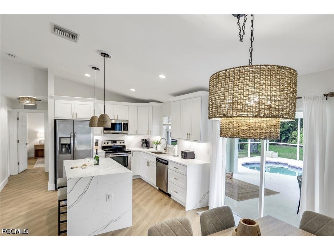 3322 Oasis Boulevard Cape Coral FL 33914 2026018803 image17