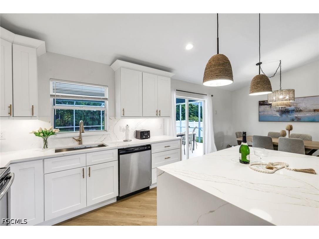 3322 Oasis Boulevard Cape Coral FL 33914 2026018803 image20