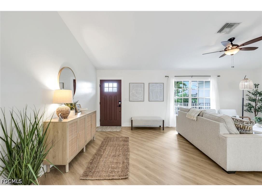 3322 Oasis Boulevard Cape Coral FL 33914 2026018803 image8