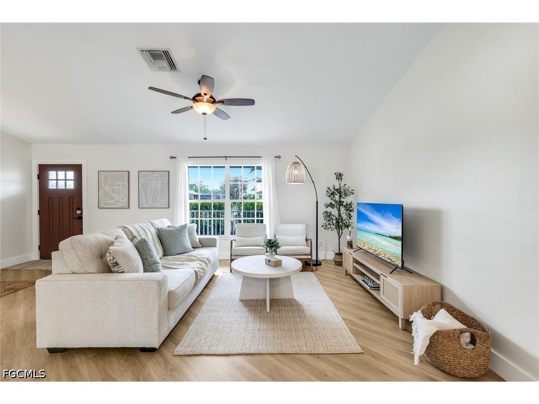 3322 Oasis Boulevard Cape Coral FL 33914 2026018803 image9