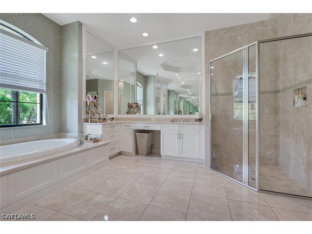 3323 Atlantic Circle Naples FL 34119 226011795 image18