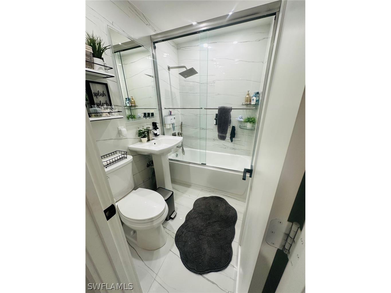 3323 Guilford Court Naples FL 34112 226012110 image9