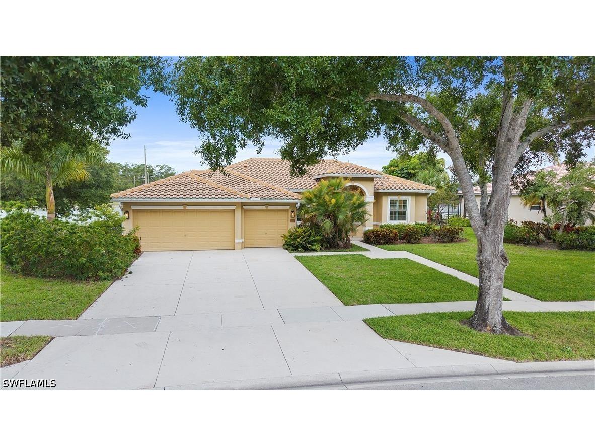 3323 Mystic River Drive Naples FL 34120 226015030 image1