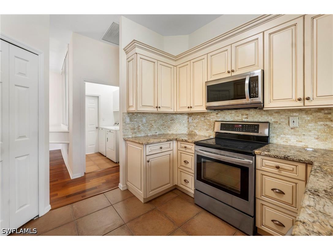 3323 Mystic River Drive Naples FL 34120 226015030 image16