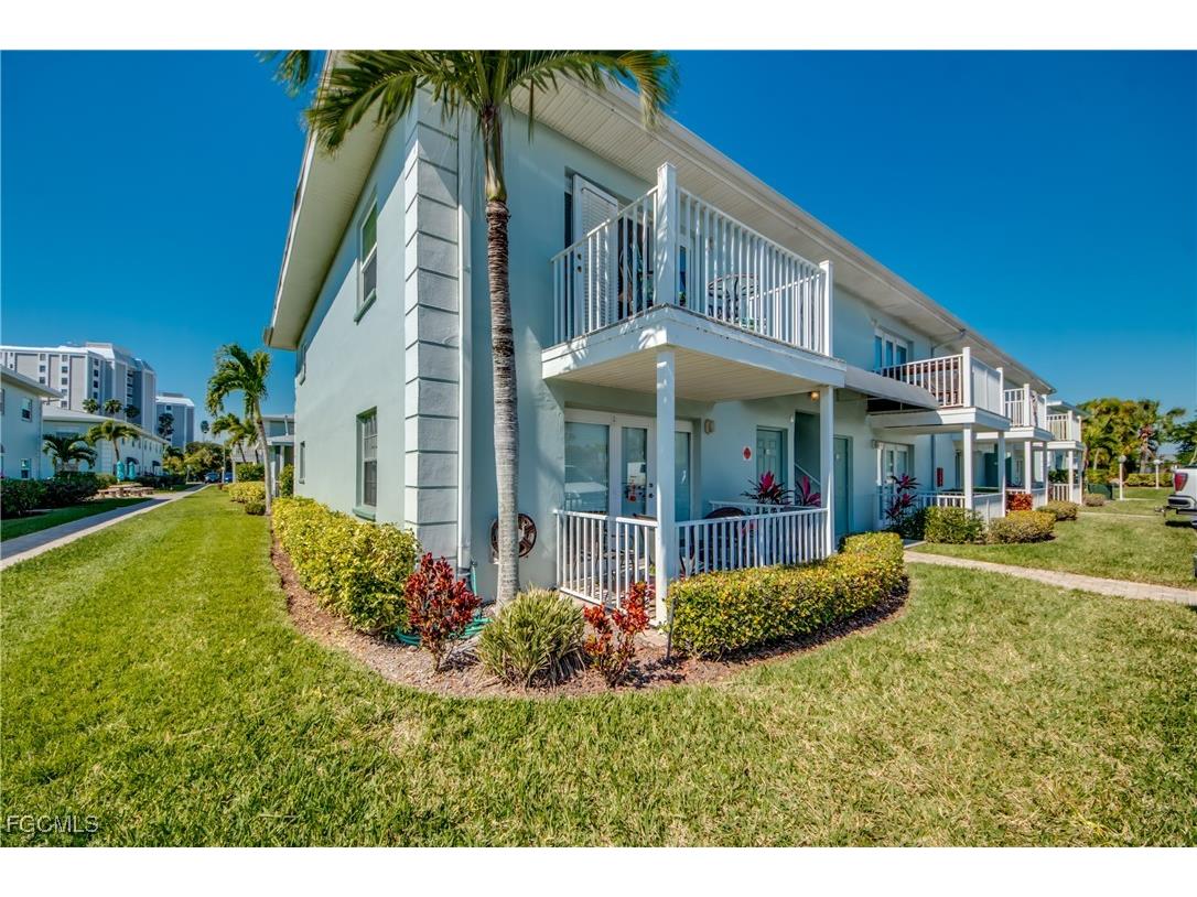 3324 N Key Drive #5 North Fort Myers FL 33903 2025016846 image2