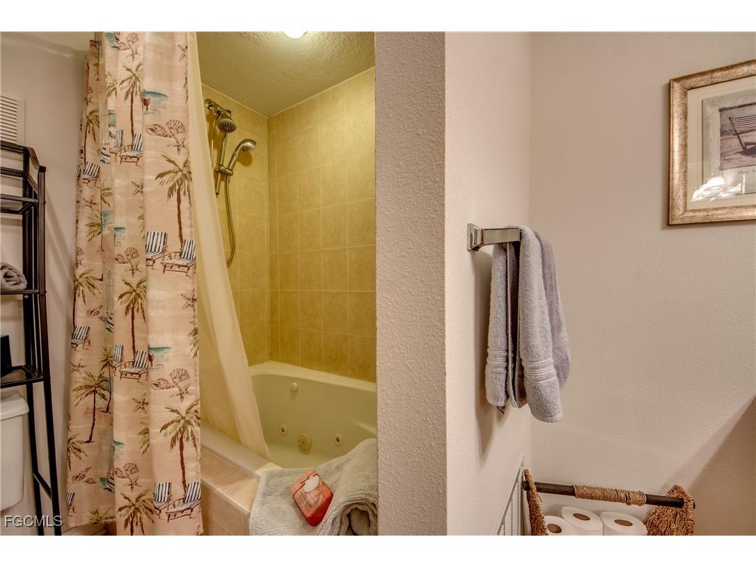 3324 N Key Drive #5 North Fort Myers FL 33903 2025016846 image22