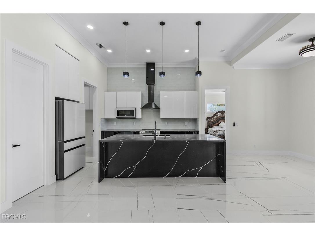 3324 Santa Barbara Boulevard N Cape Coral FL 33993 2025007082 image10