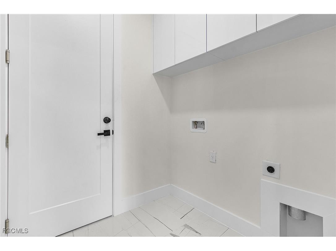 3324 Santa Barbara Boulevard N Cape Coral FL 33993 2025007082 image16