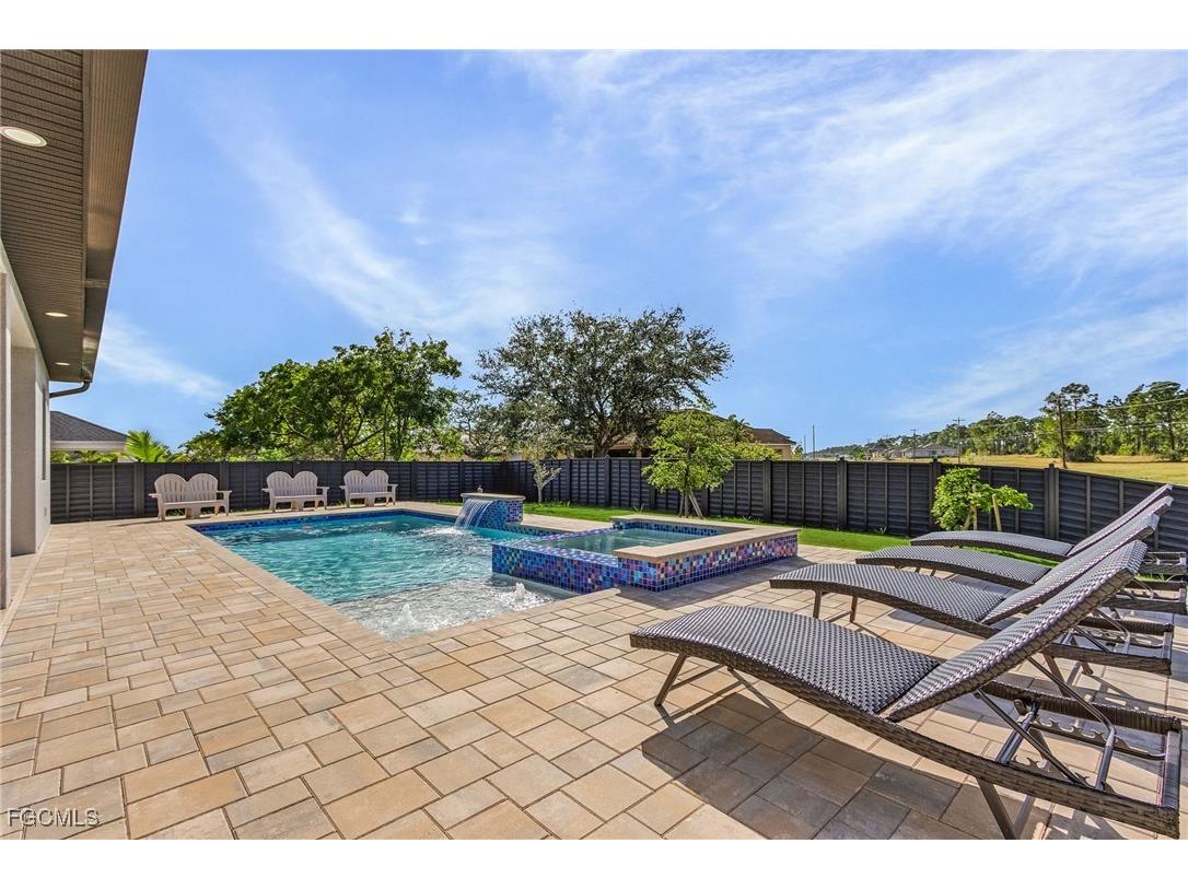 3324 Santa Barbara Boulevard N Cape Coral FL 33993 2025007082 image29