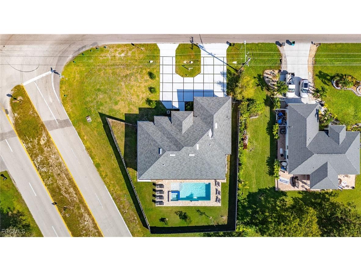 3324 Santa Barbara Boulevard N Cape Coral FL 33993 2025007082 image36