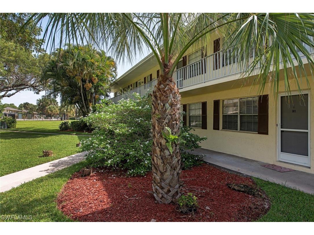 3325 Airport Pulling Road #H-1 Naples FL 34105 224019597 image1