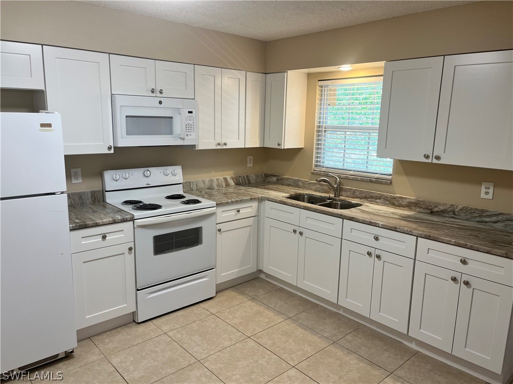 3325 Airport Pulling Road N #P5 Naples FL 34105 222074730 image1