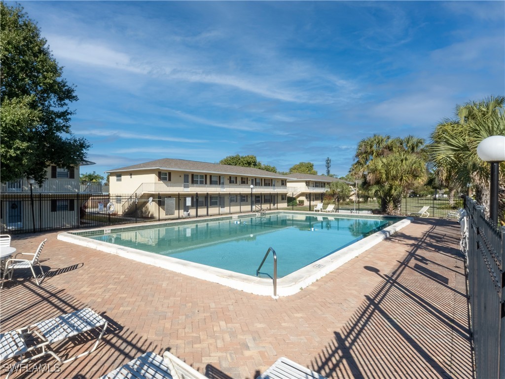 3325 Airport Road N #E8 Naples FL 34105 226001924 image1