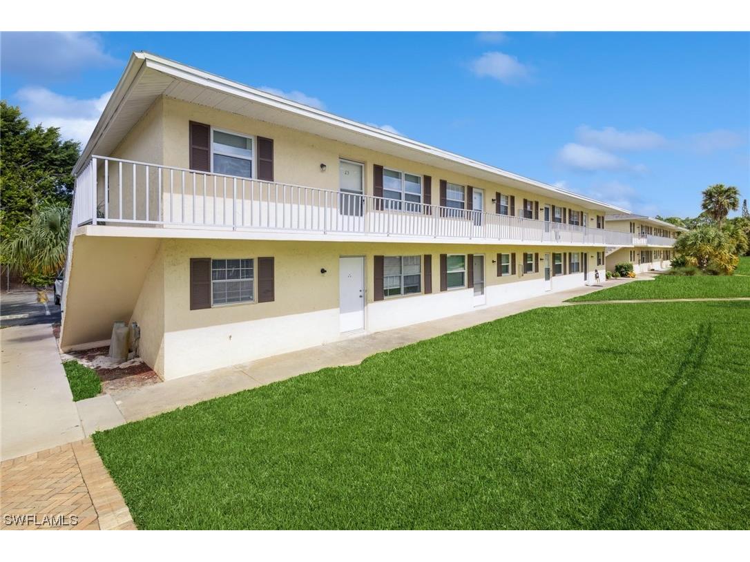 3325 Airport Road N #L5 Naples FL 34105 224008279 image1