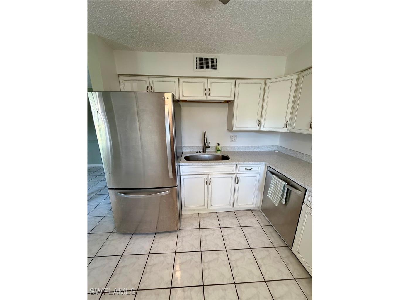 3325 Airport Road N #N3 Naples FL 34105 226005071 image4