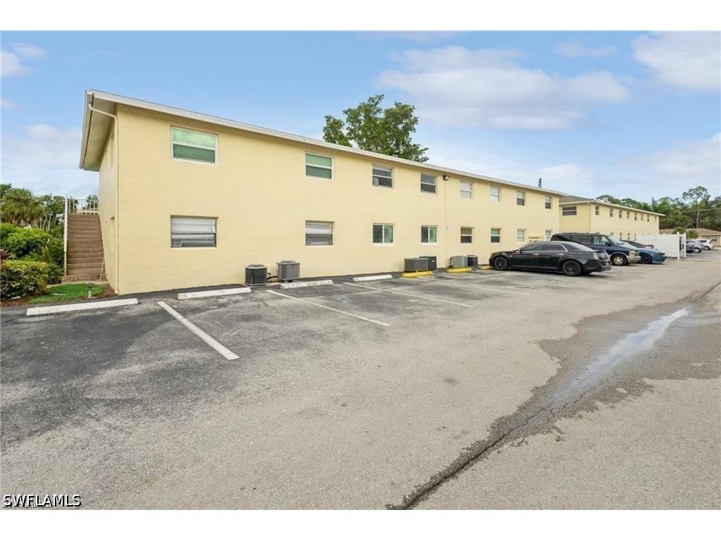 3325 Airport Road N Naples FL 34105 226017907 image2