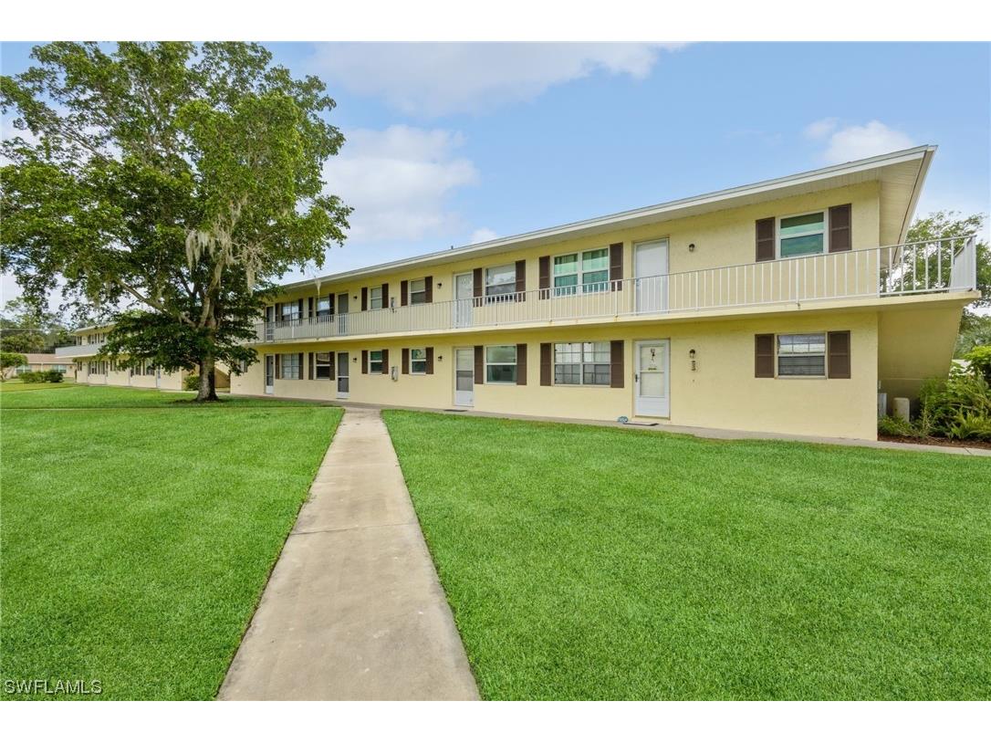 3325 Airport Road N #Q3 Naples FL 34105 224008277 image1