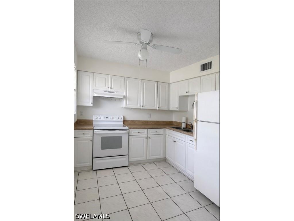 3325 Airport Road N #R3 Naples FL 34105 226014434 image1