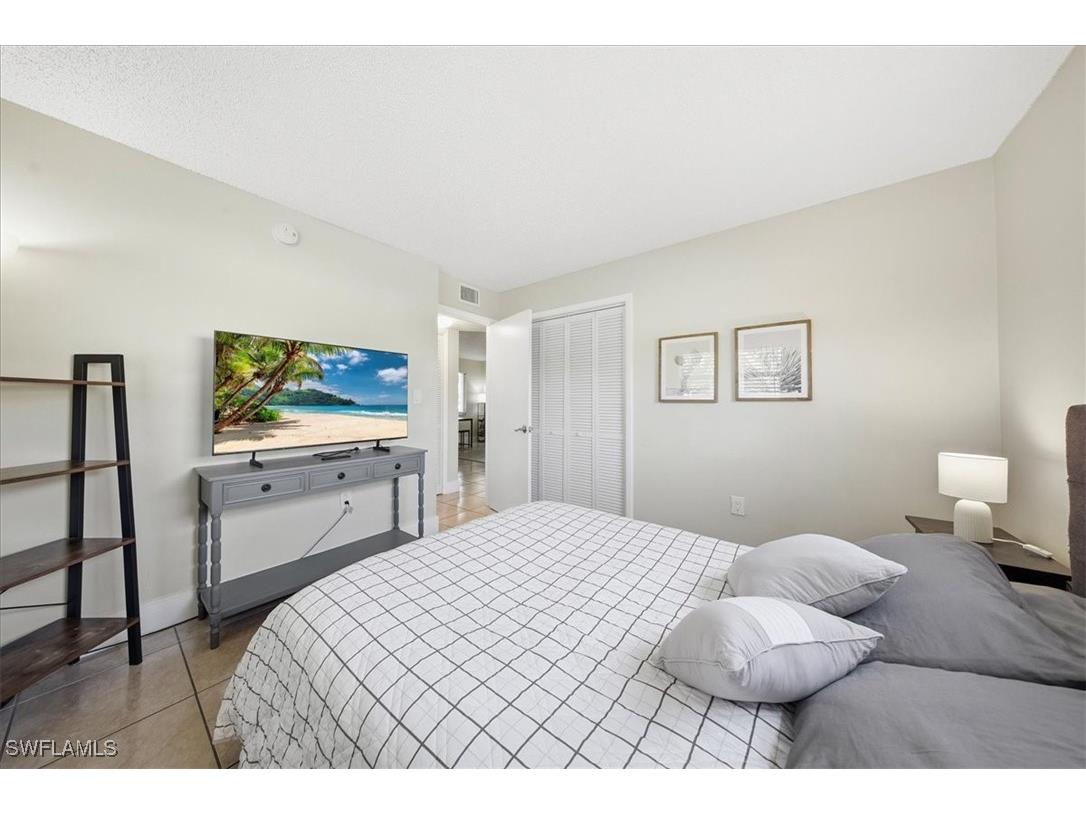 3325 Airport Road #U4 Naples FL 34105 225082293 image10