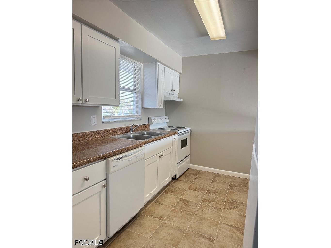3325 SE 15th Place #202 Cape Coral FL 33904 2026024491 image4