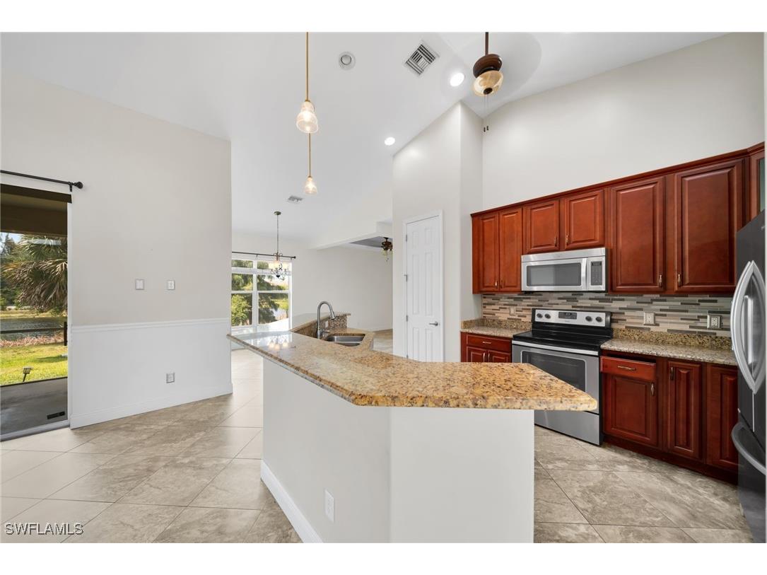 3326 SW 8th Street Cape Coral FL 33991 225045300 image23