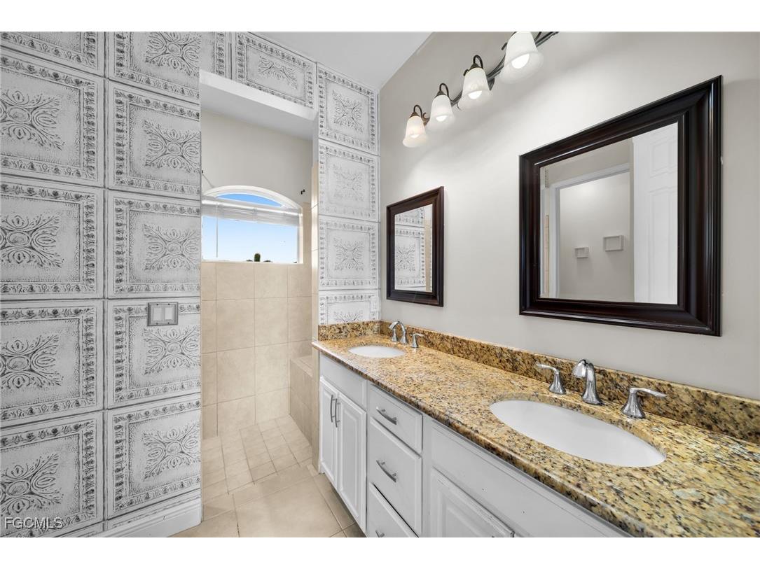 3326 SW 8th Street Cape Coral FL 33991 2025022874 image23