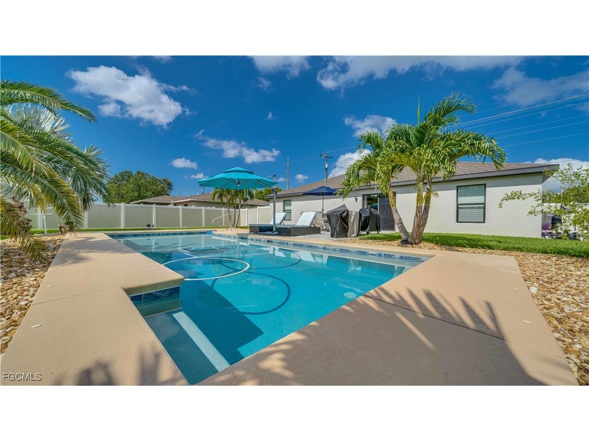 3327 Santa Barbara Boulevard Cape Coral FL 33914 2025003939 image10